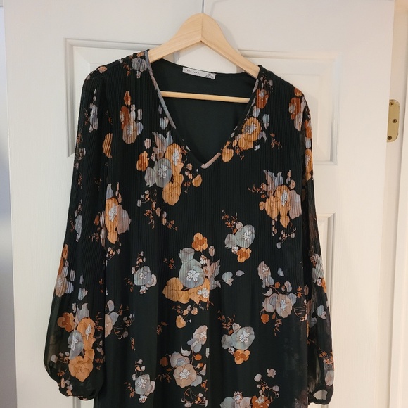 Woman’s Mini Dress/Tunic Top - Picture 1 of 5